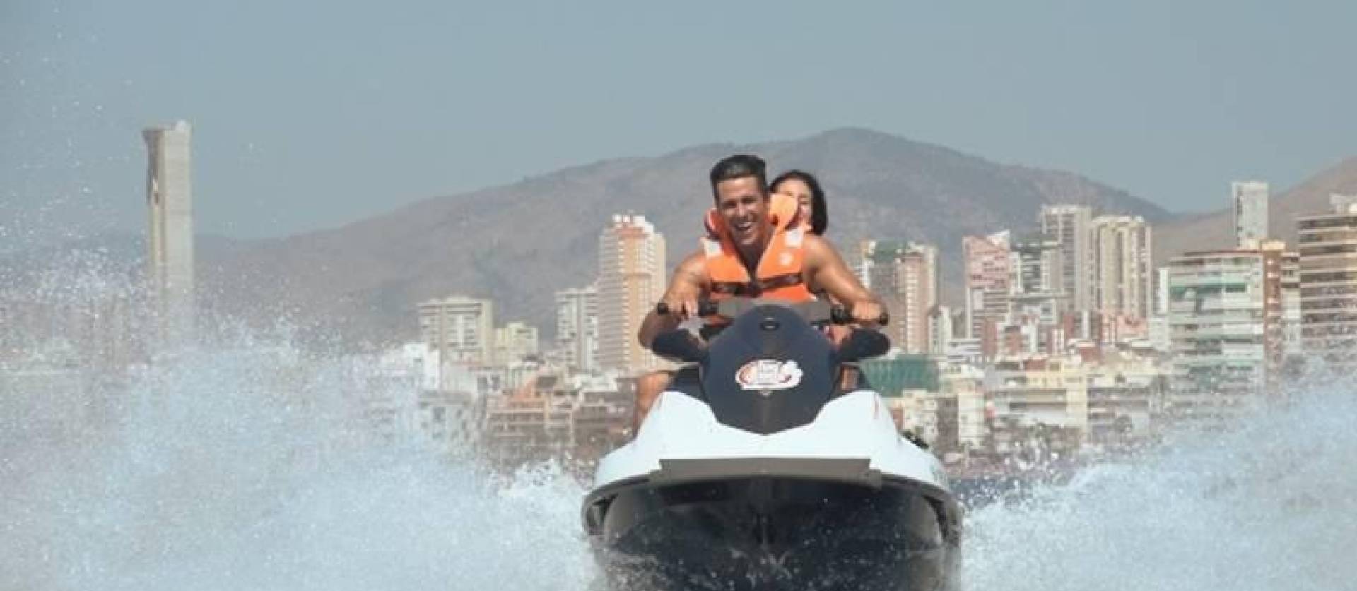 Nueva construcción  - Villa - Benidorm - Urbanizaciones