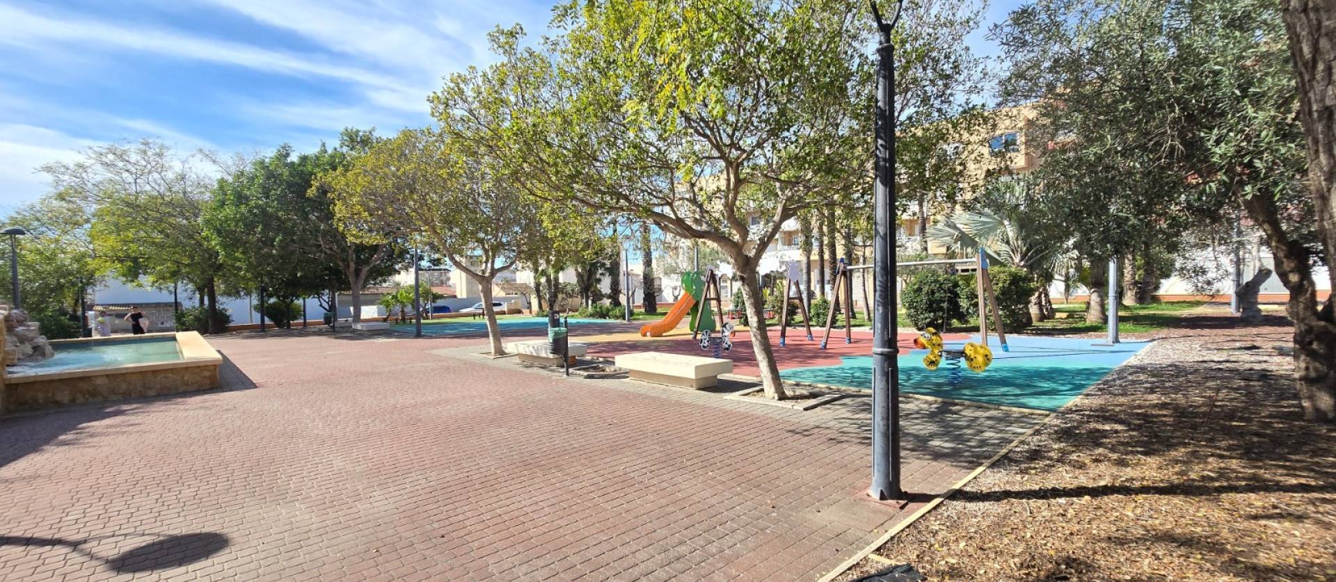 Revente -  - Los Montesinos *