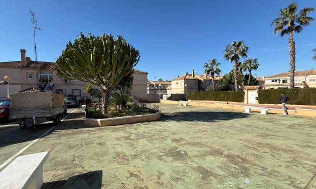 Sale - Bungalow - Torrevieja - Aguas Nuevas