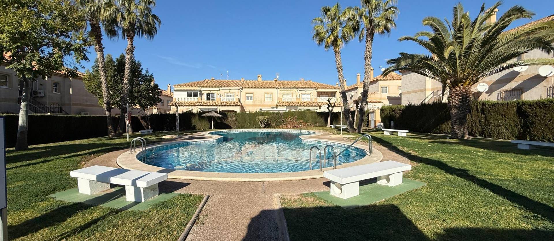 Sale - Bungalow - Torrevieja - Aguas Nuevas