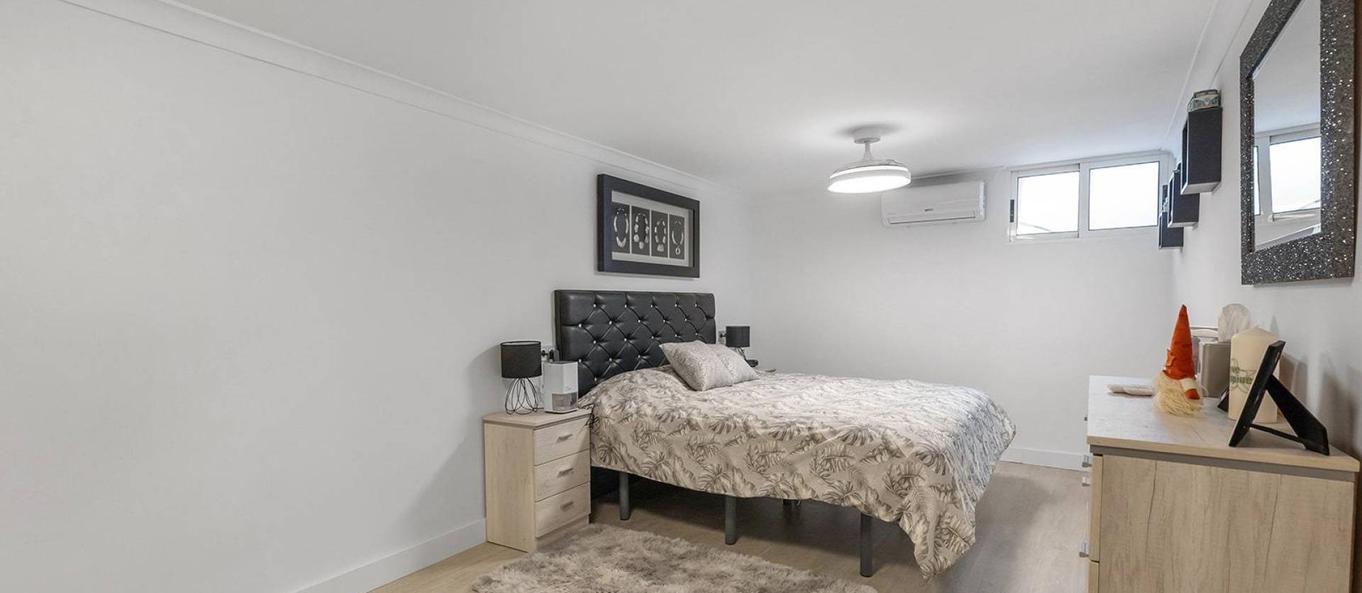 Venta - Villa - Guardamar del Segura - Urbanizaciones