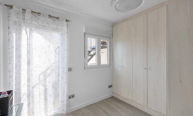 Venta - Villa - Guardamar del Segura - Urbanizaciones