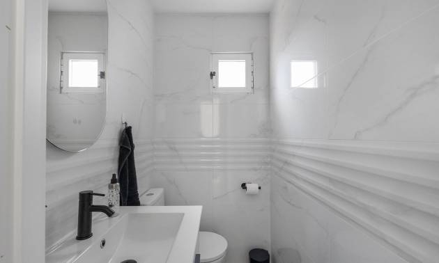 Venta - Villa - Guardamar del Segura - Urbanizaciones