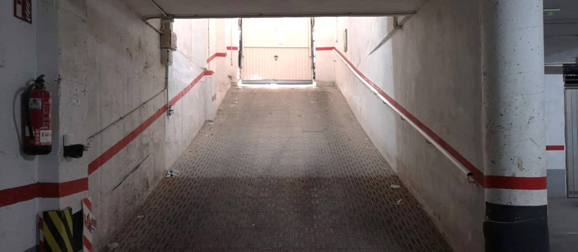 Sale - Commercial - Torrevieja - Playa de los locos