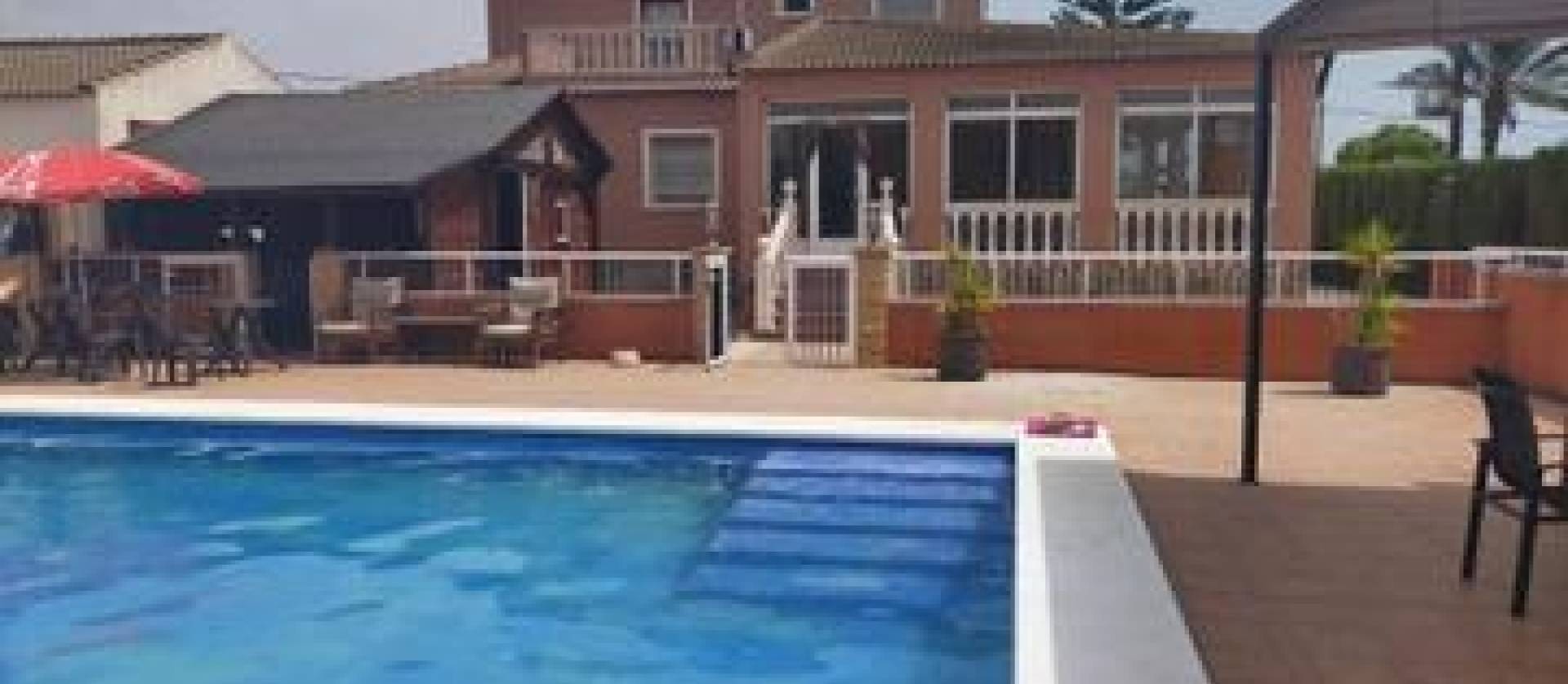 Bestaande woningen - Villa - Elche