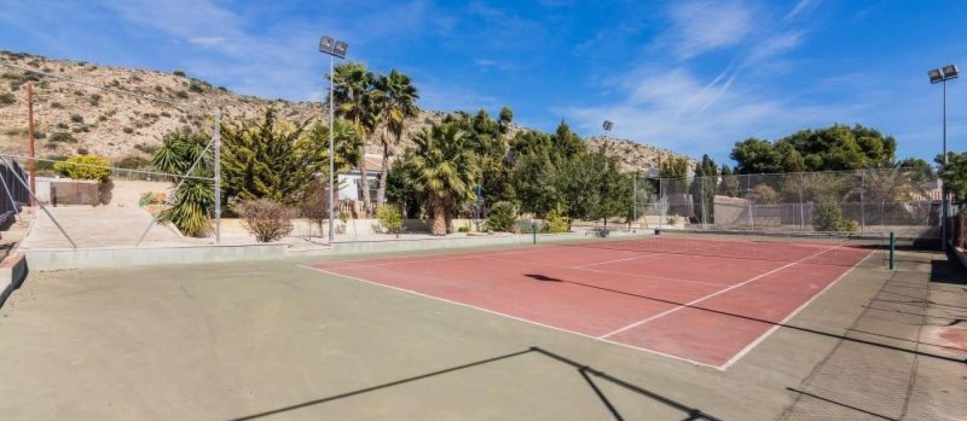 Bestaande woningen - Villa - Elche