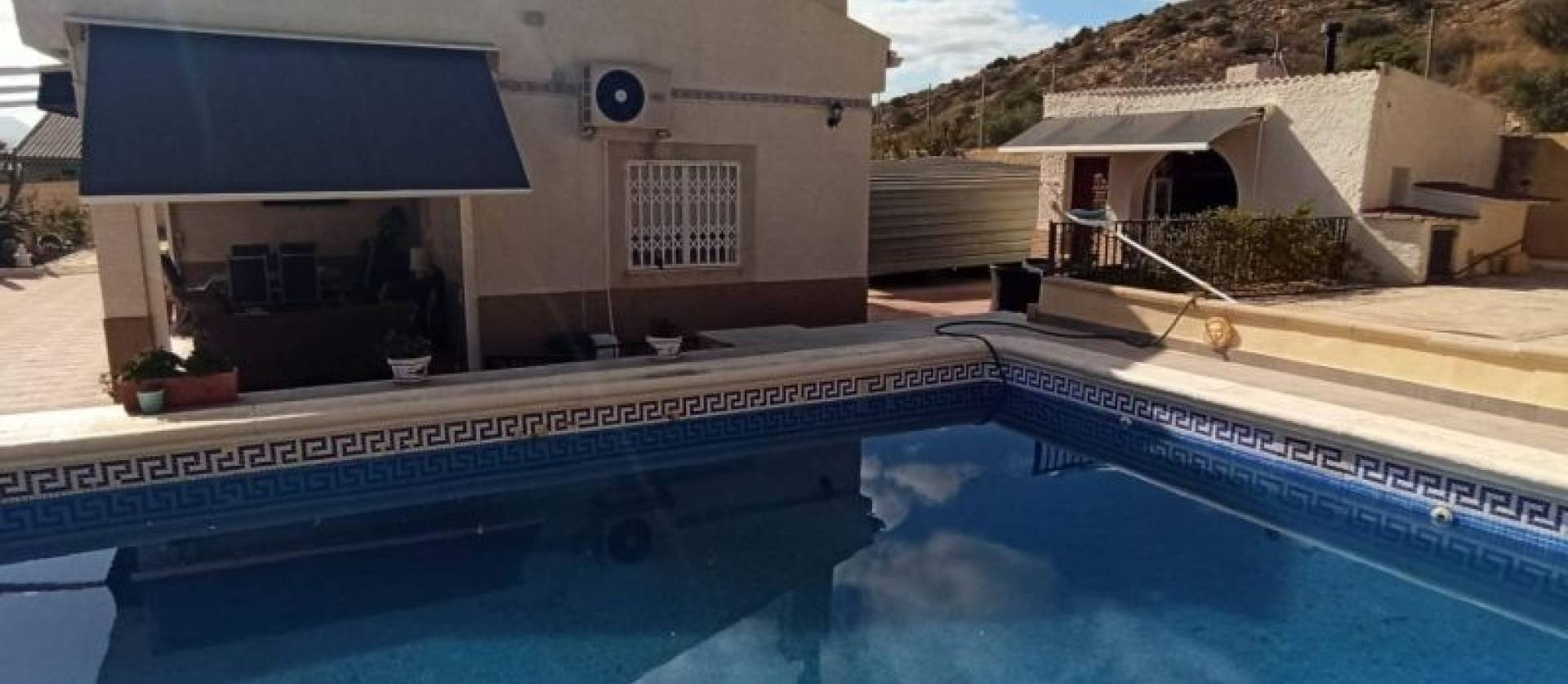 Bestaande woningen - Villa - Elche