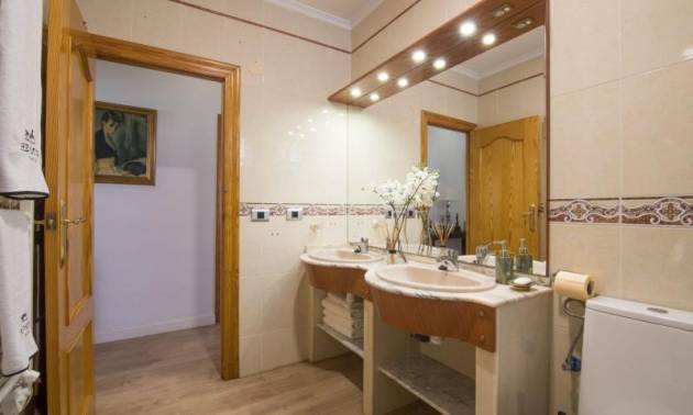 Bestaande woningen - Villa - Elche