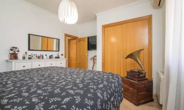 Bestaande woningen - Villa - Elche