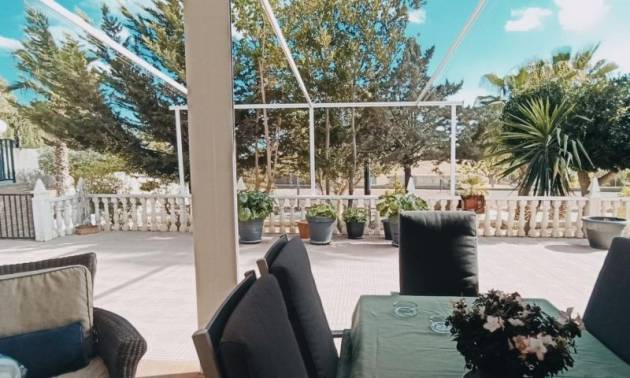 Bestaande woningen - Villa - Elche