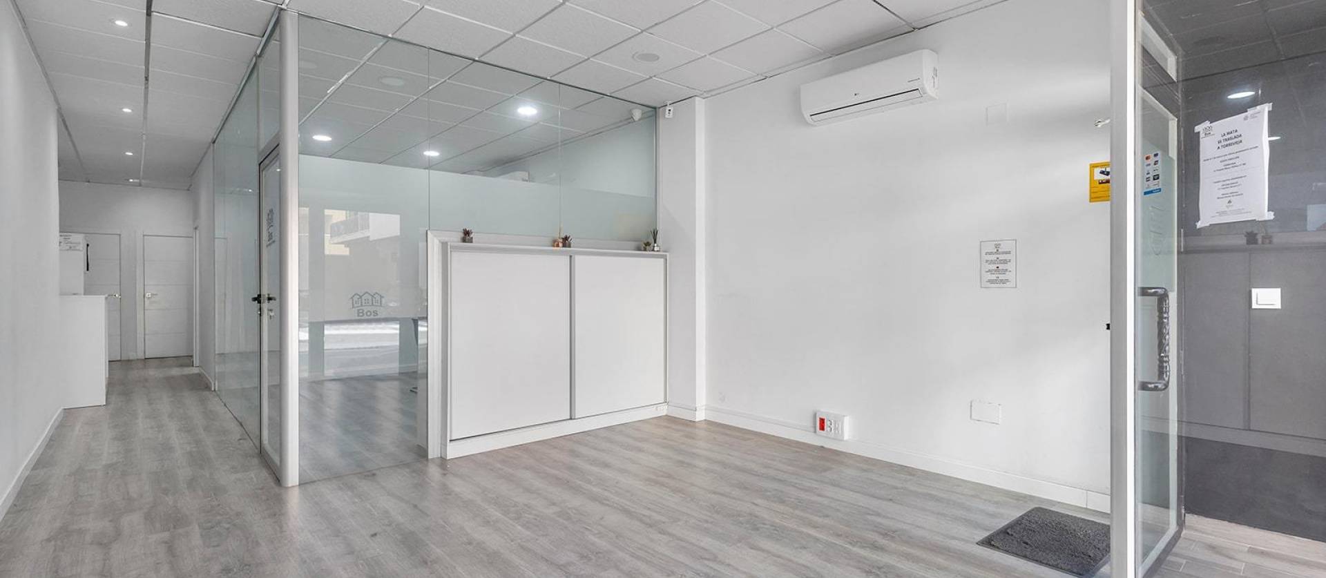 Venta - Comercial - Torrevieja - La Mata pueblo