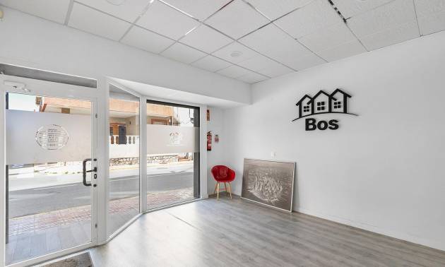 Venta - Comercial - Torrevieja - La Mata pueblo