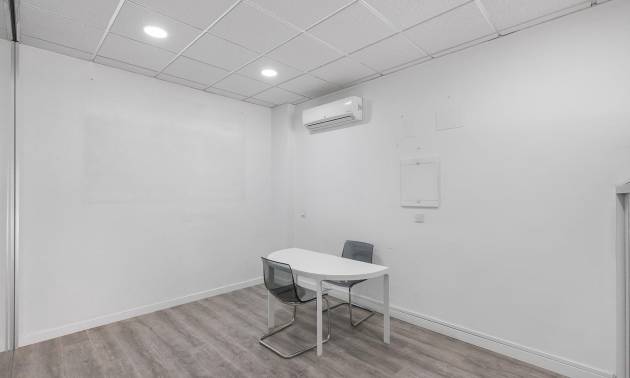 Venta - Comercial - Torrevieja - La Mata pueblo