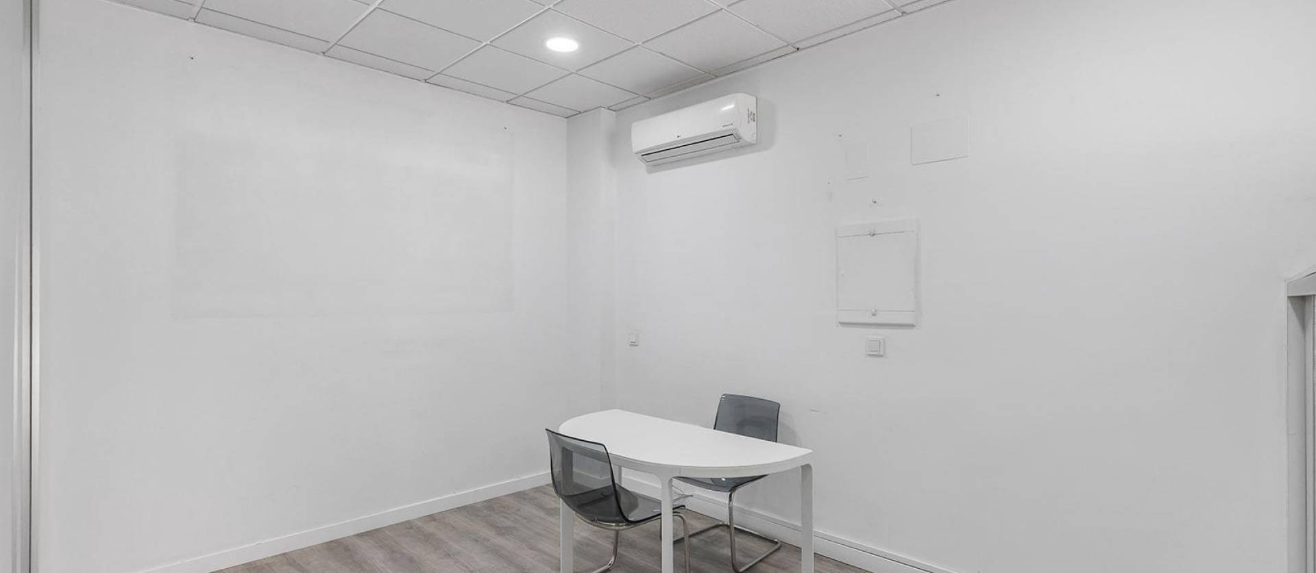 Venta - Comercial - Torrevieja - La Mata pueblo