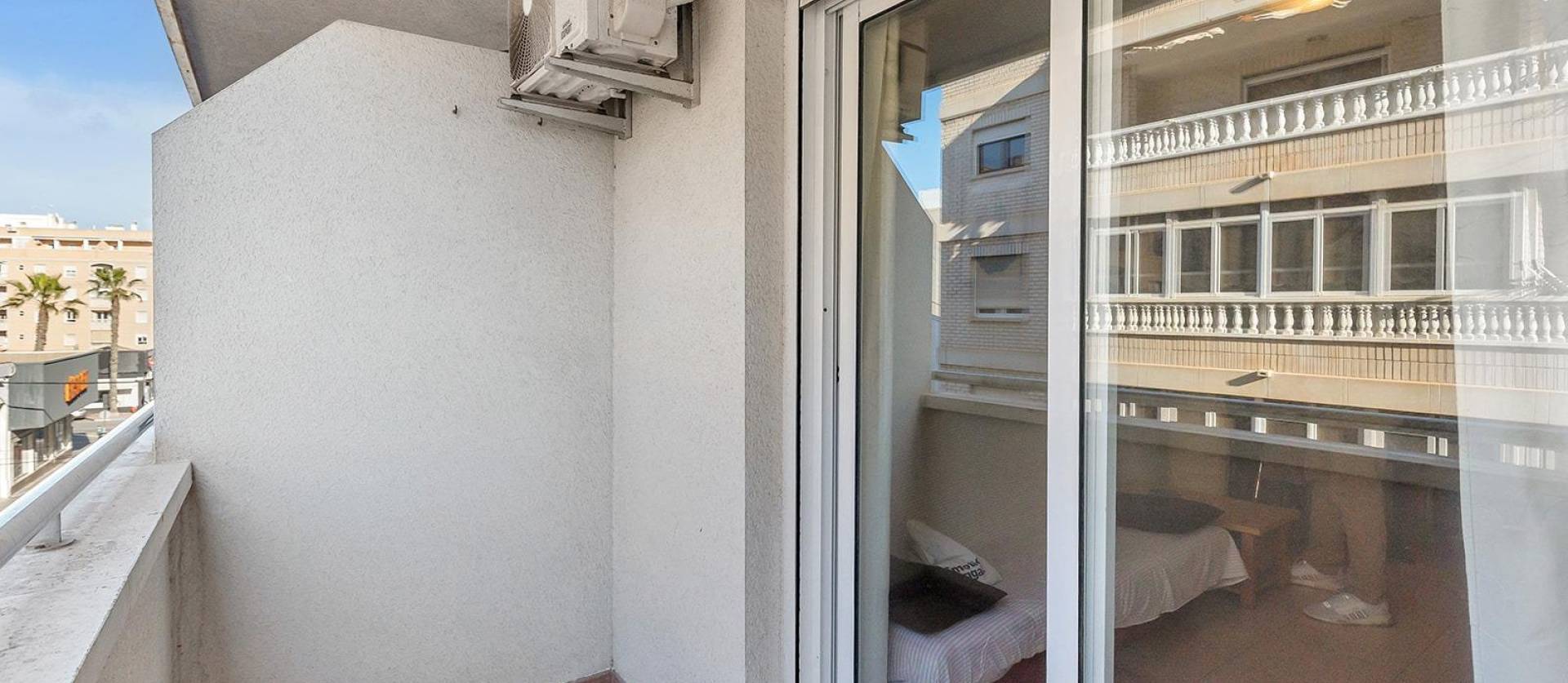 Sale - Apartment - Torrevieja - Centro