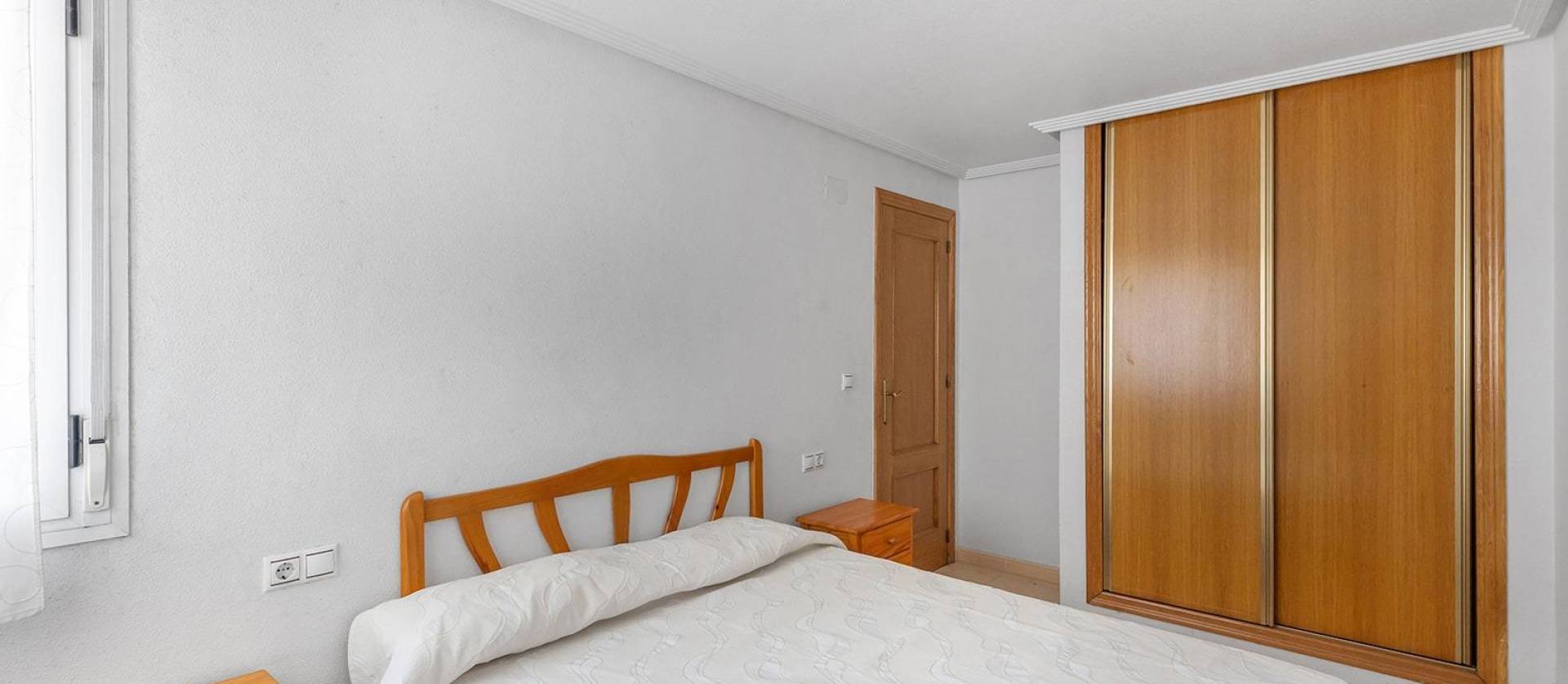 Sale - Apartment - Torrevieja - Centro