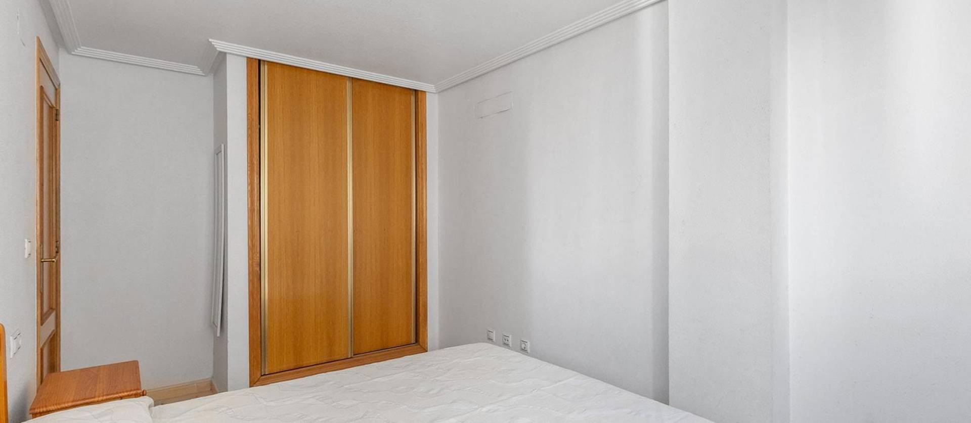 Sale - Apartment - Torrevieja - Centro