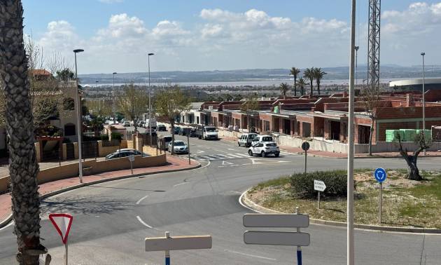 Venta - Bungalow - Torrevieja - Aguas Nuevas