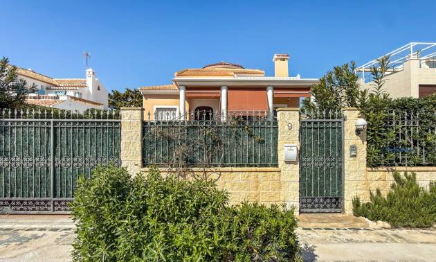 Bestaande woningen - Villa - Torrevieja - La Mata