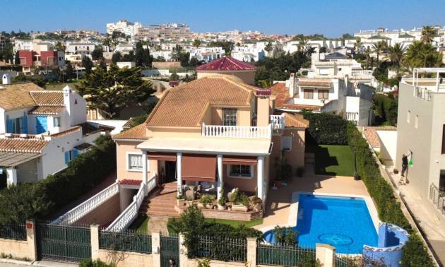 Bestaande woningen - Villa - Torrevieja - La Mata