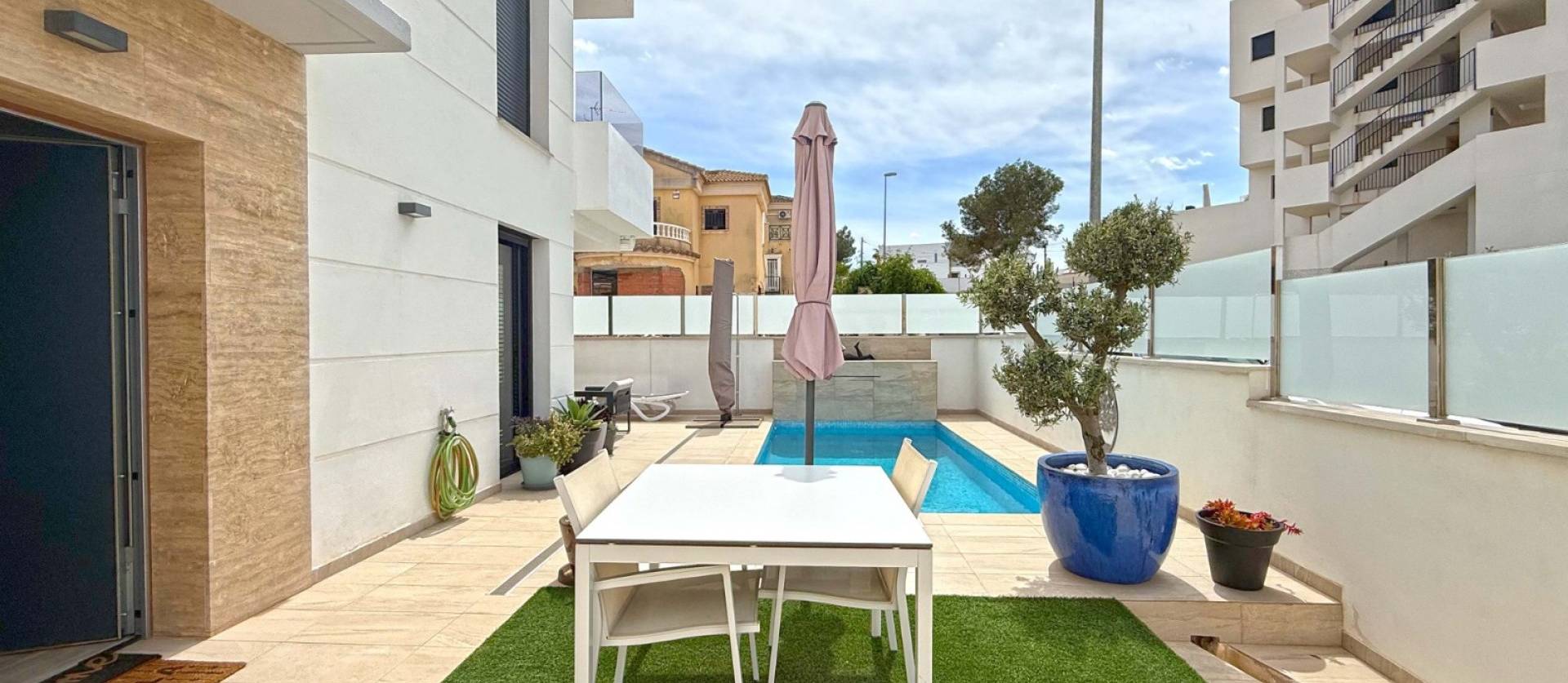Bestaande woningen - Villa - Orihuela Costa - Villamartín