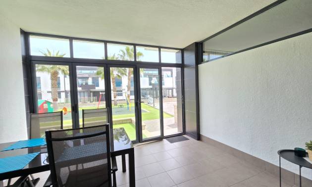 Sale - Apartment / Flat * - Orihuela Costa * - Punta Prima *