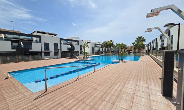 Sale - Apartment / Flat * - Orihuela Costa * - Punta Prima *