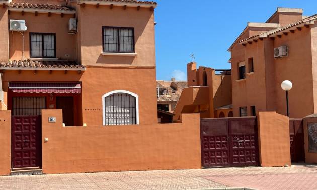 Sale - Apartment - Torrevieja - Aguas Nuevas