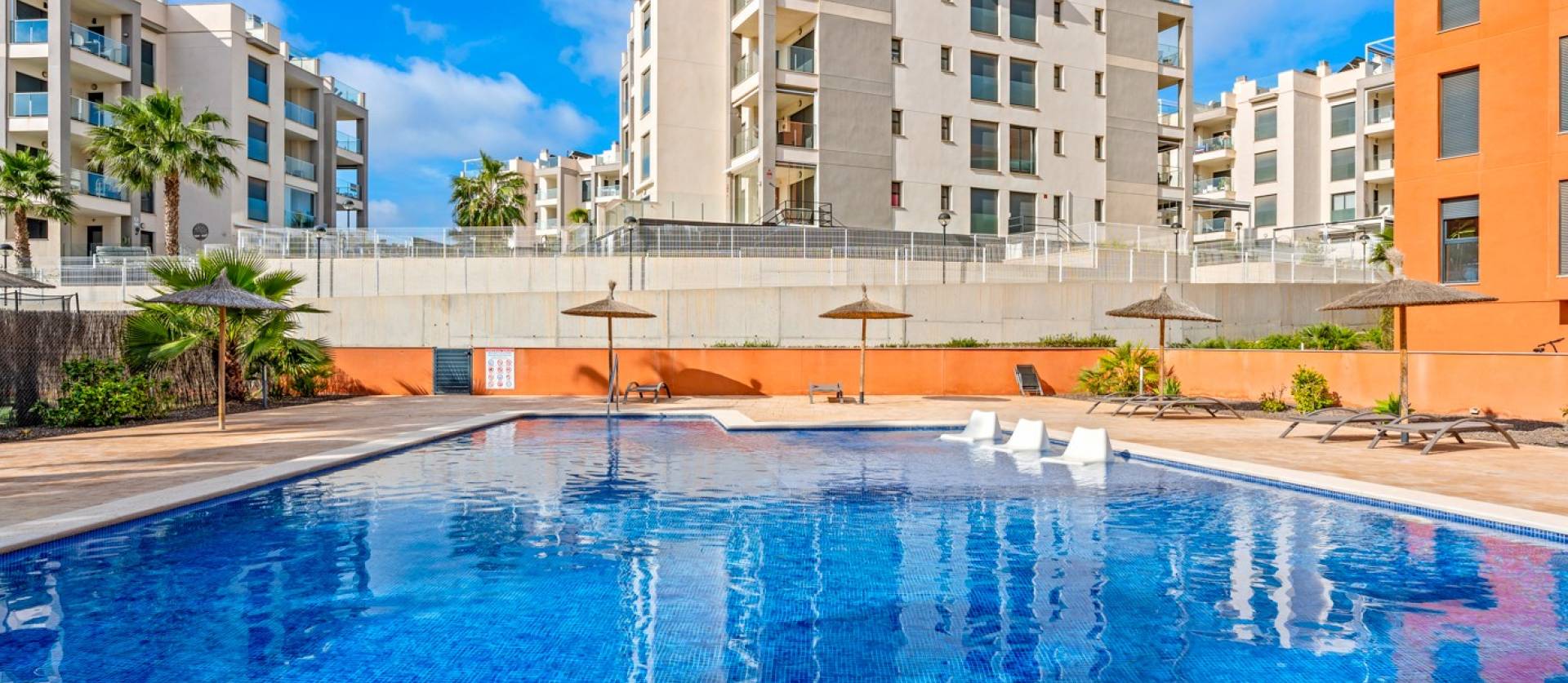 Sale - Apartments - Orihuela Costa - Villamartín