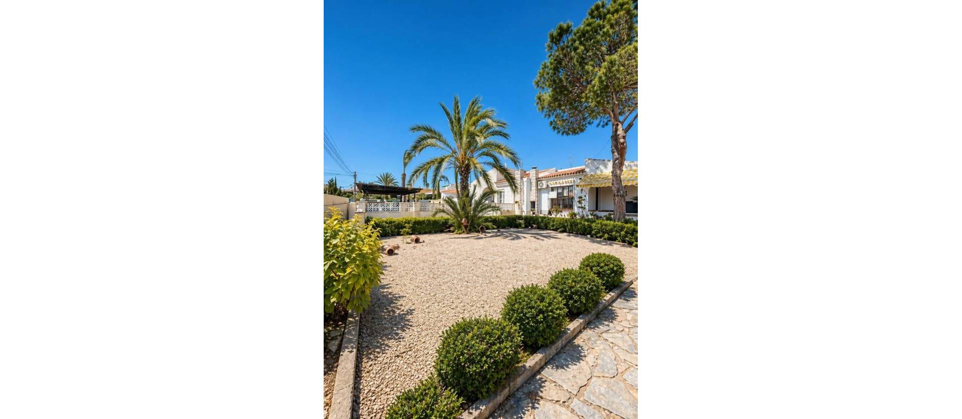 Venta - Villa - Torrevieja - Aguas Nuevas