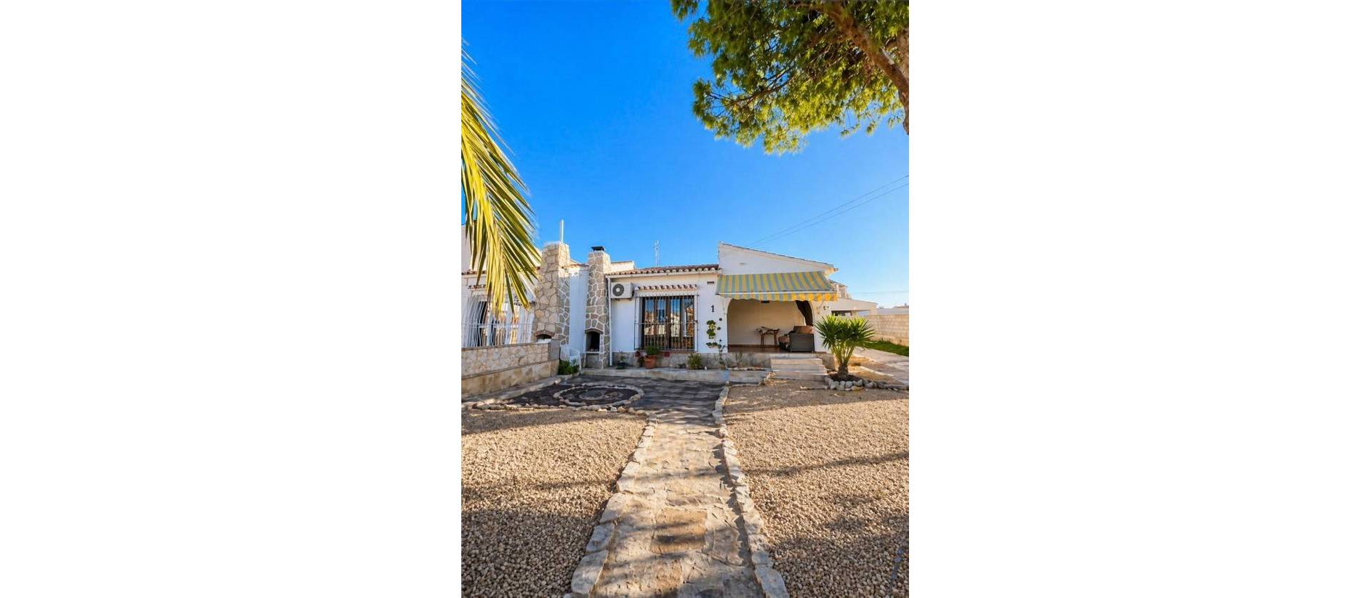Venta - Villa - Torrevieja - Aguas Nuevas