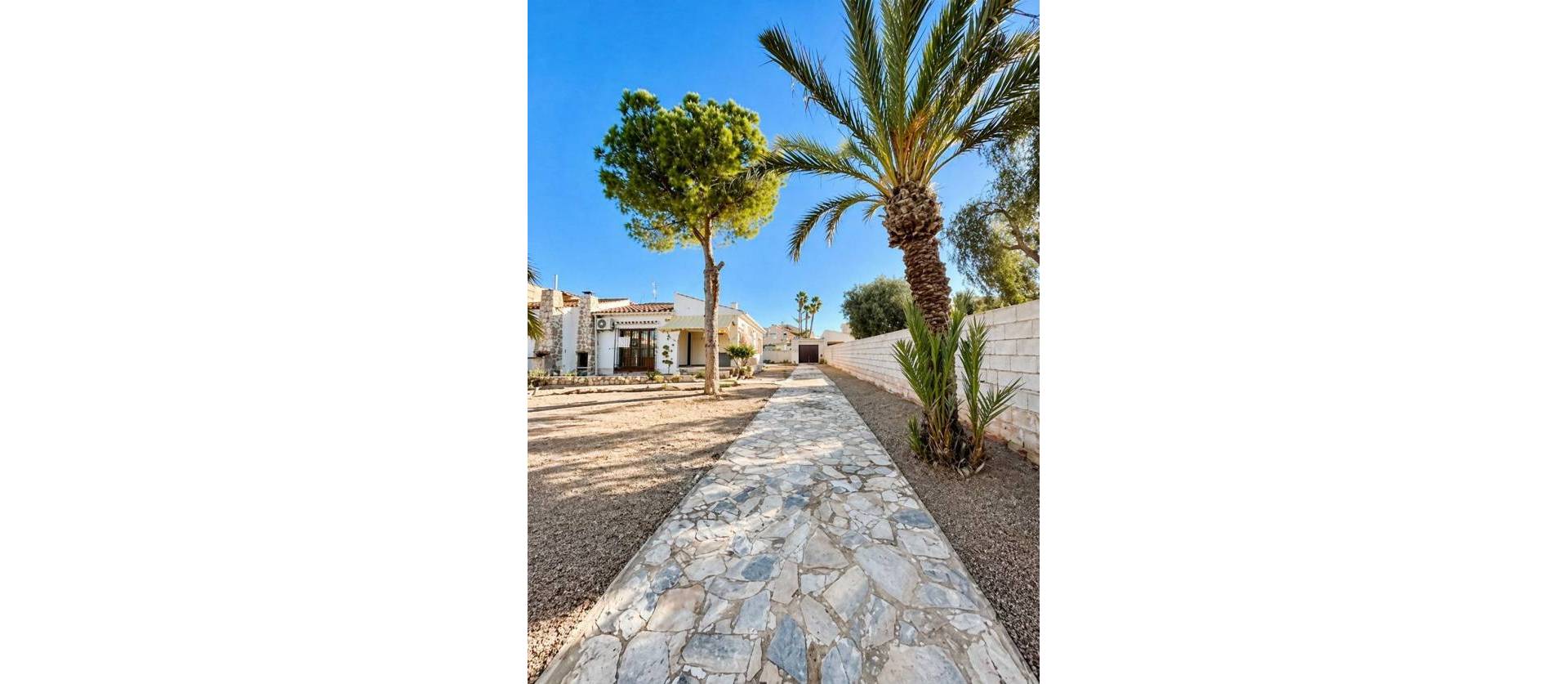 Venta - Villa - Torrevieja - Aguas Nuevas
