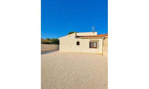 Venta - Villa - Torrevieja - Aguas Nuevas
