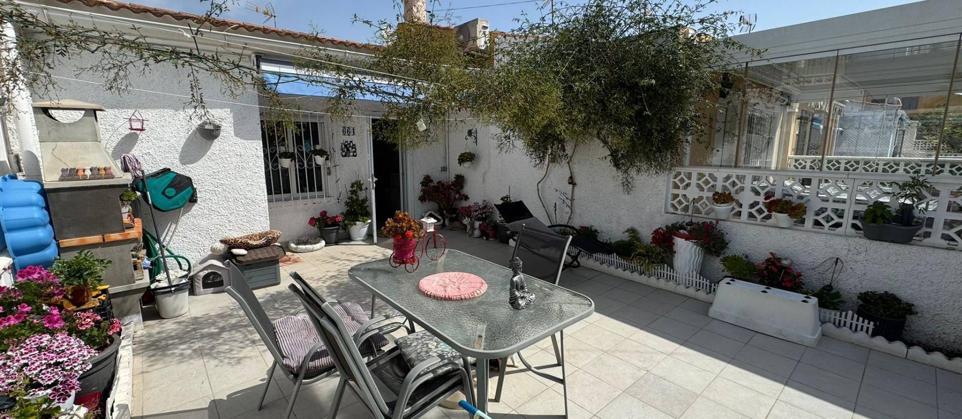 Sale - Bungalow - Torrevieja - La Siesta - El Salado - Torreta