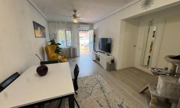 Sale - Bungalow - Torrevieja - La Siesta - El Salado - Torreta