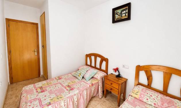Sale - Apartment - Torrevieja - Centro