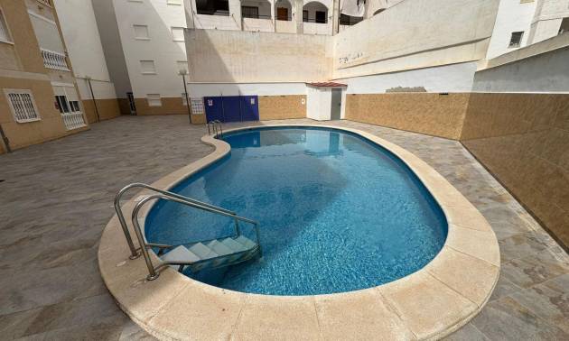 Sale - Apartment - Torrevieja - Centro