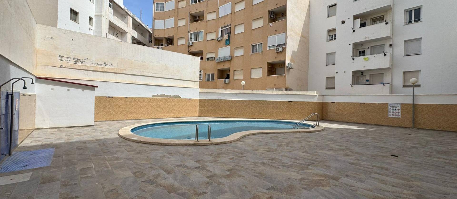 Sale - Apartment - Torrevieja - Centro