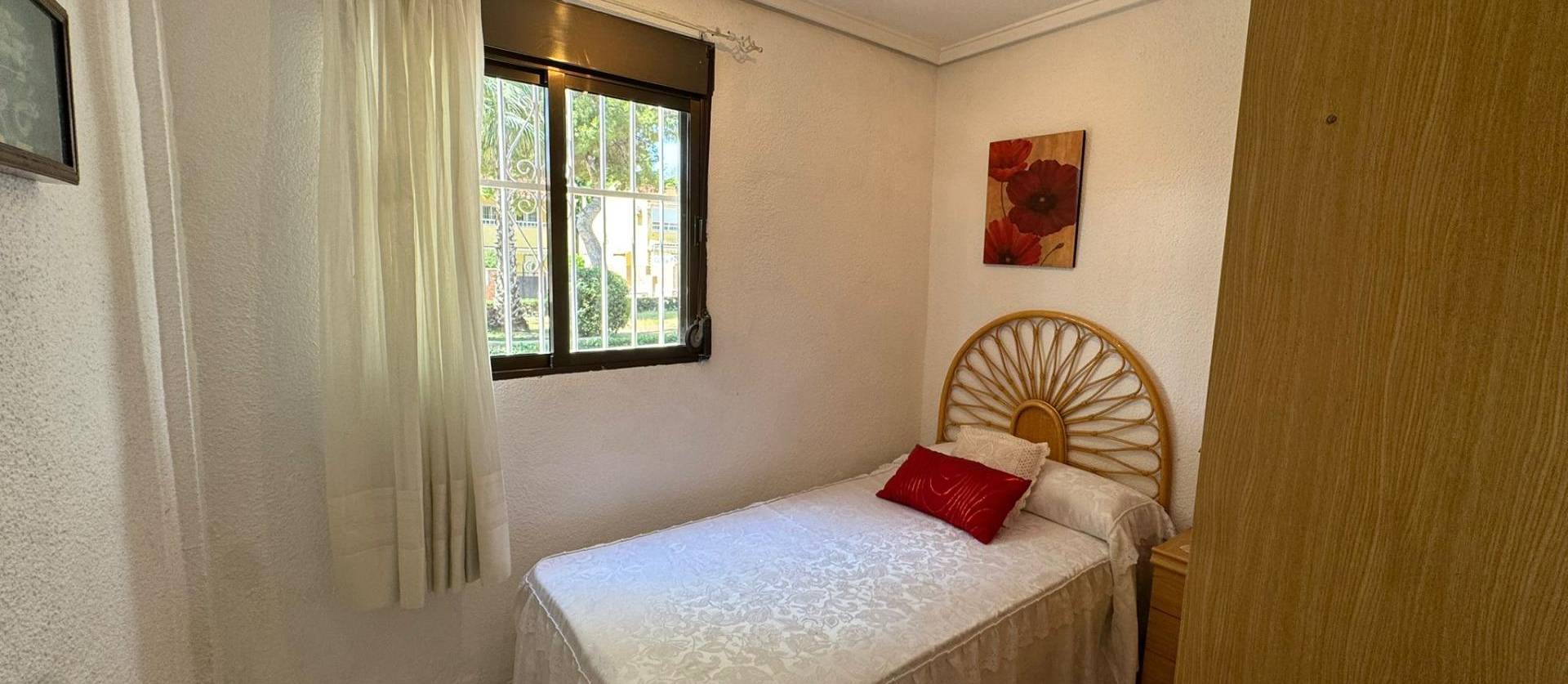 Venta - Bungalow - Torrevieja - Playa de los Naufragos