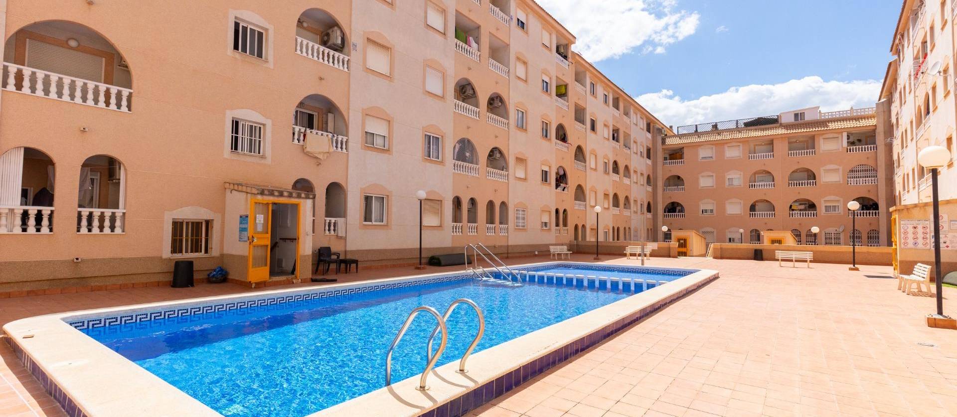 Revente - Apartment - Torrevieja - Estacion de autobuses