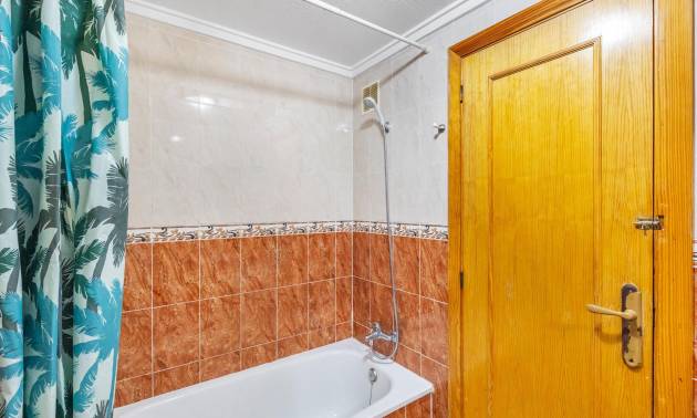 Revente - Apartment - Torrevieja - Estacion de autobuses