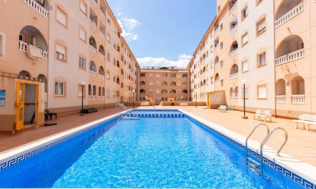 Revente - Apartment - Torrevieja - Estacion de autobuses