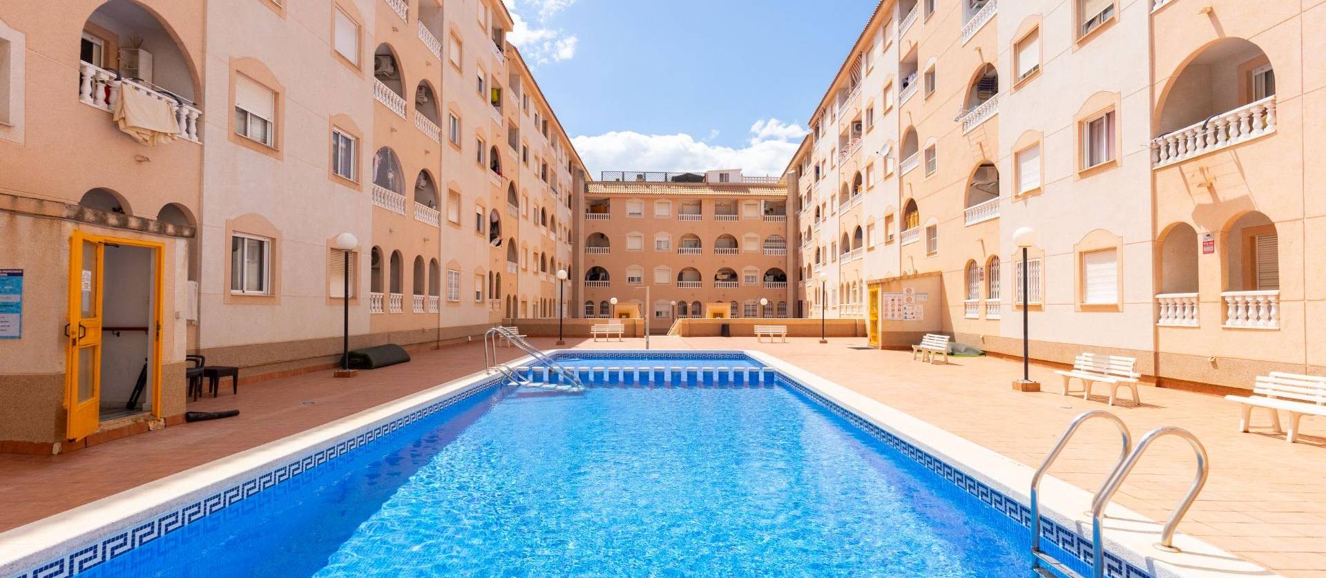 Revente - Apartment - Torrevieja - Estacion de autobuses