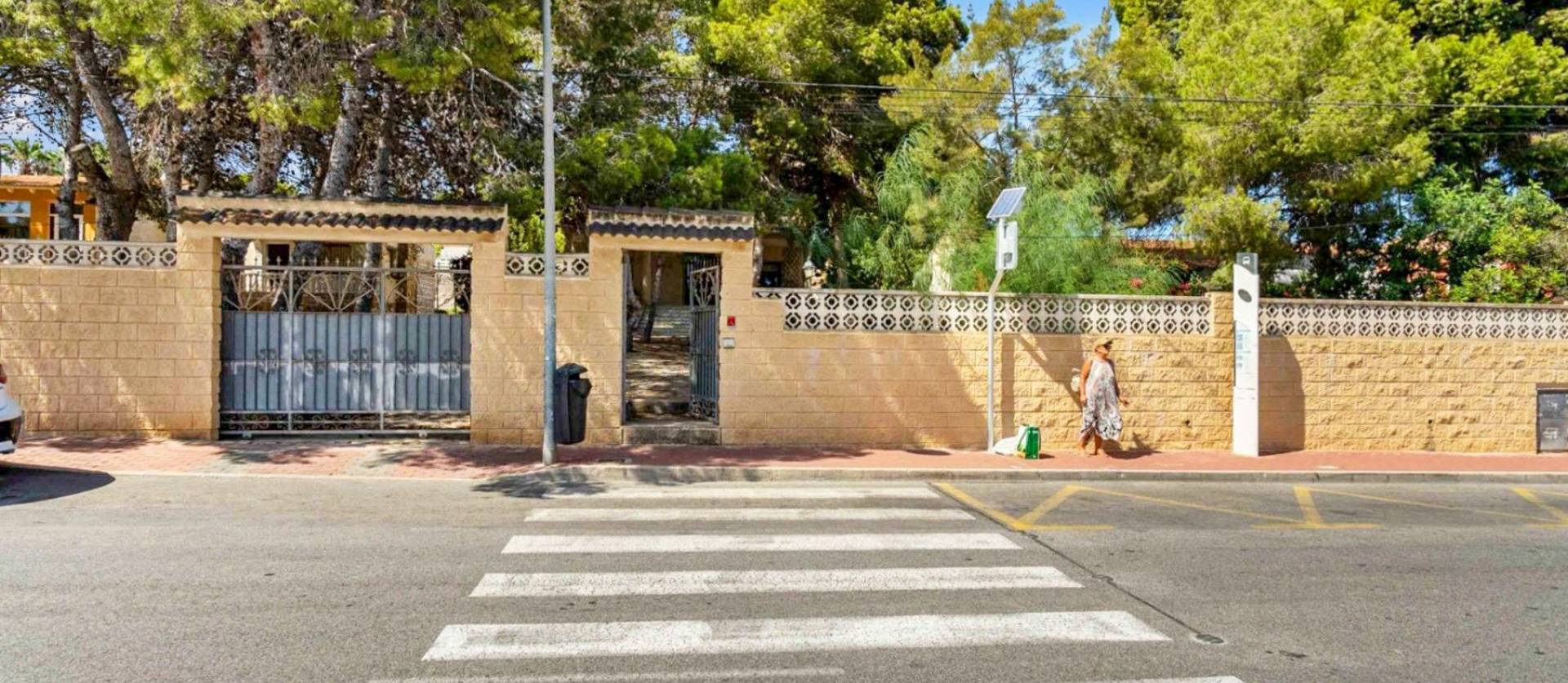Sale - Villa - Torrevieja - Los Balcones