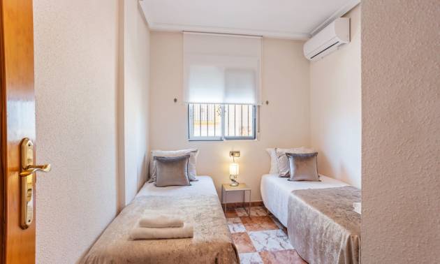 Bestaande woningen - Villa - Orihuela Costa - La Regia