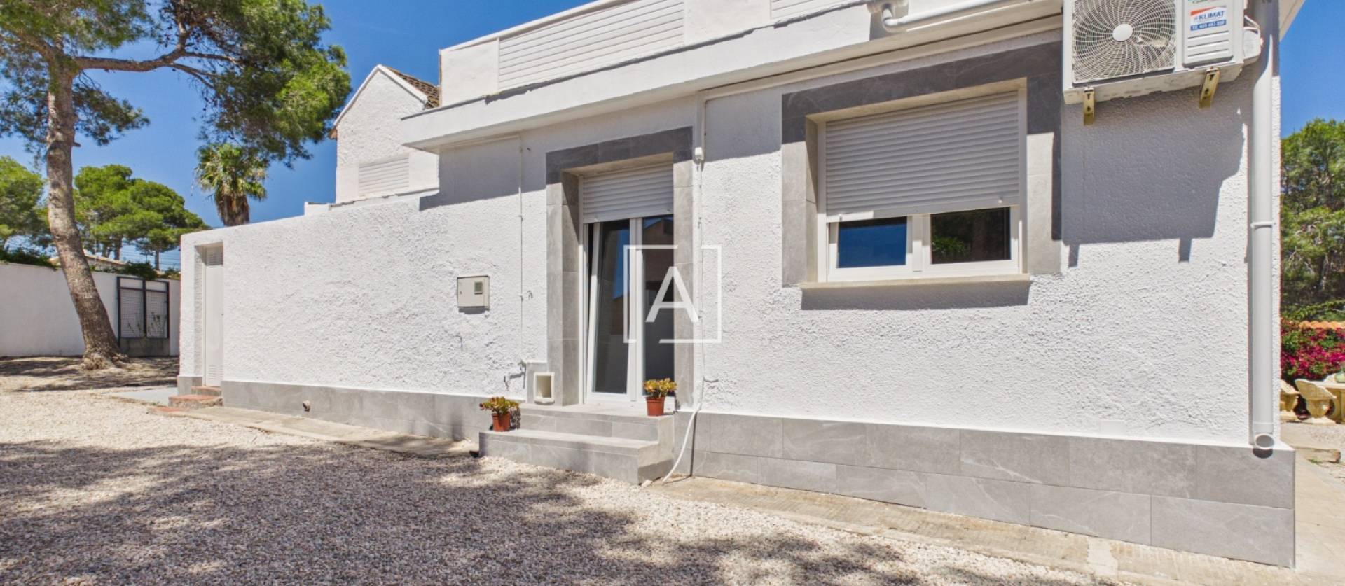 Sale - 4. House - Detached Villa - Pinar de Campoverde