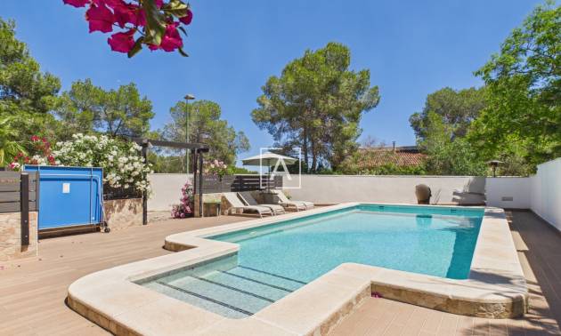 Sale - 4. House - Detached Villa - Pinar de Campoverde