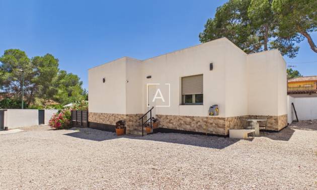 Sale - 4. House - Detached Villa - Pinar de Campoverde