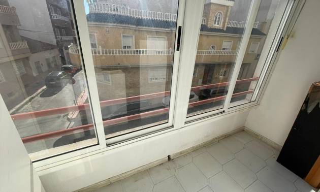 Sale - Apartment - Torrevieja - Centro
