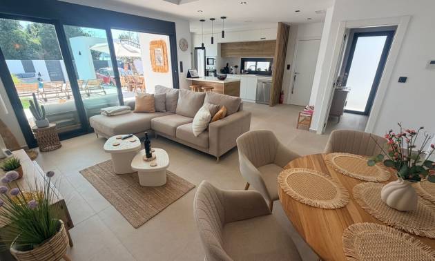 Sale - Villa - Dolores